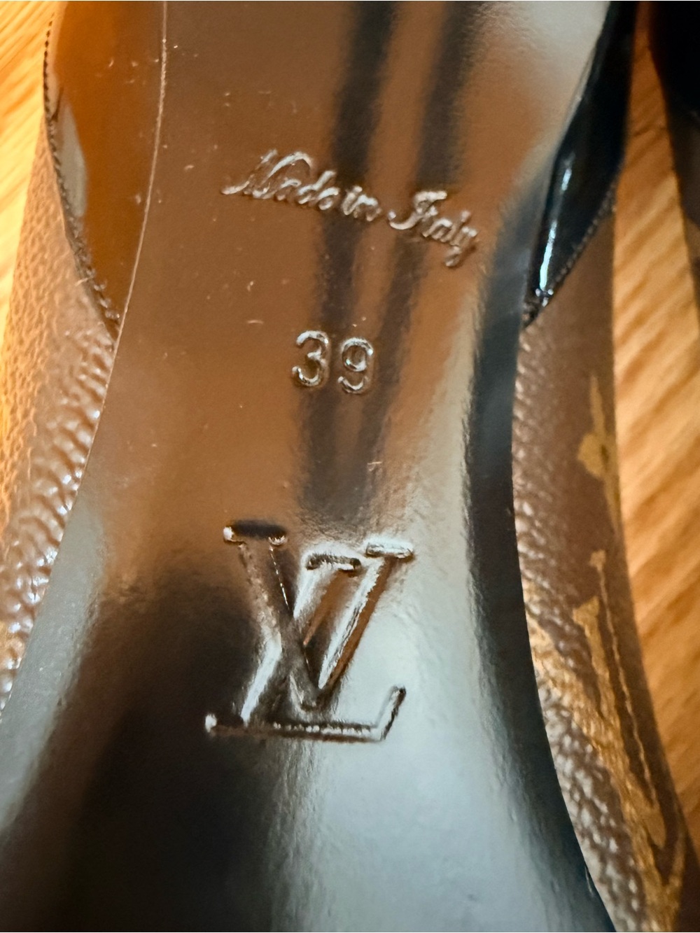 Louis Vuitton Cherie Monogram Brown Pointed Toe Stiletto Pumps - Picture 4 of 16